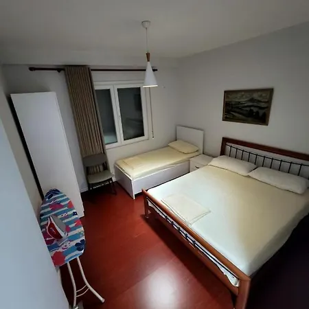 Apartment Eni House *
