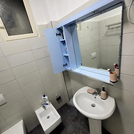 דירה Eni House