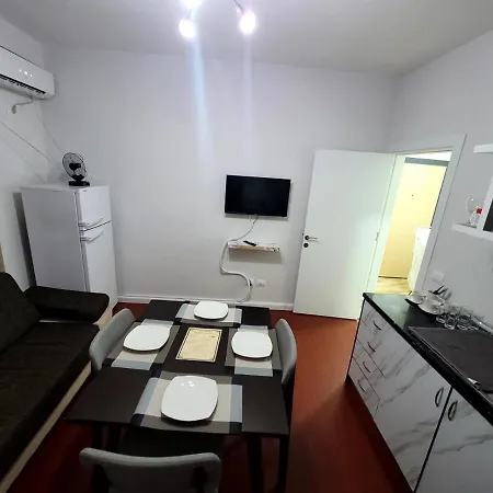 Apartment Eni House *